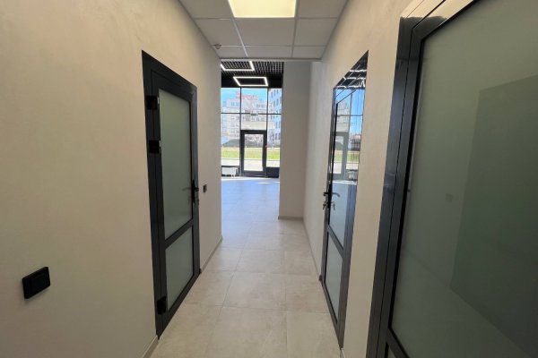 Офисные помещения в аренду от 87м&sup2; до 179.5м&sup2; с отдельным входом - фото 15