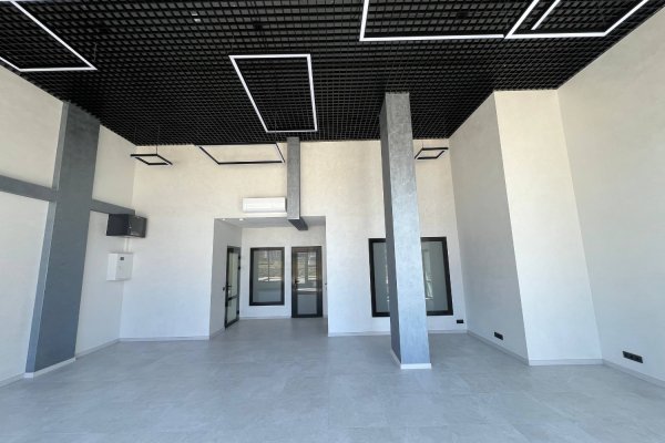 Торговые помещения в аренду от 92,8м&sup2; до 186.5м&sup2; с отдельным входом - фото 4