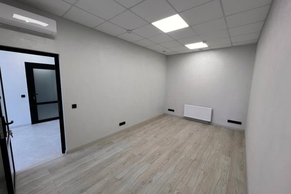 Продажа торговых помещений от 92,8 до 186,5 м&sup2; с ремонтом и отдельным входом - фото 19