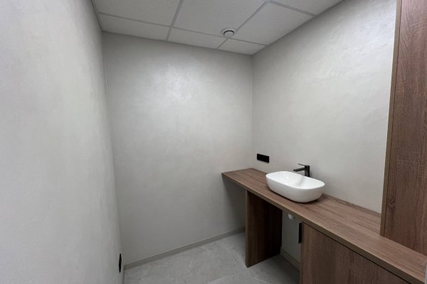 Офисные помещения в аренду от 87м&sup2; до 179.5м&sup2; с отдельным входом - фото 18