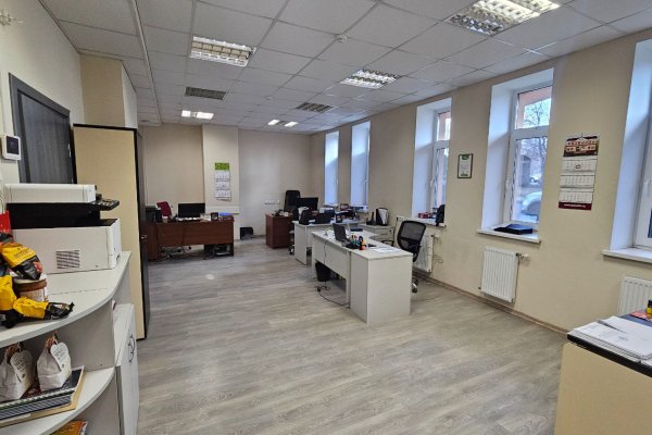 Помещение под офис общей площадью 150 м.2.Класс B+.Центр ул.к.Чорного 25. - фото 2