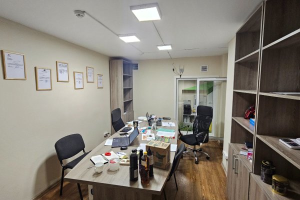 Помещение под офис общей площадью 150 м.2.Класс B+.Центр ул.к.Чорного 25. - фото 9