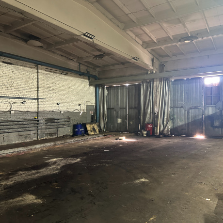 Фотография Помещение для грузового СТО (522,6 м2) на ул. Бабушкина (Колядичи). 5 грузовых боксов и 3 ямы - фото 10