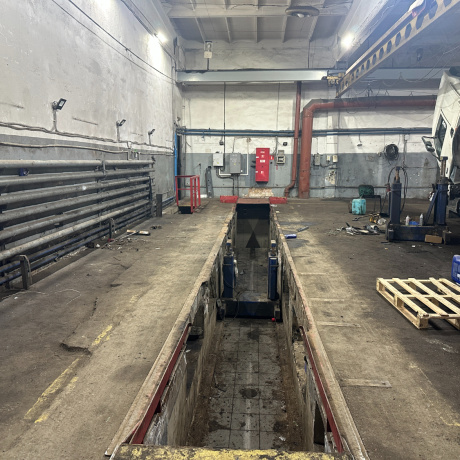 Фотография Помещение для грузового СТО (522,6 м2) на ул. Бабушкина (Колядичи). 5 грузовых боксов и 3 ямы - фото 6