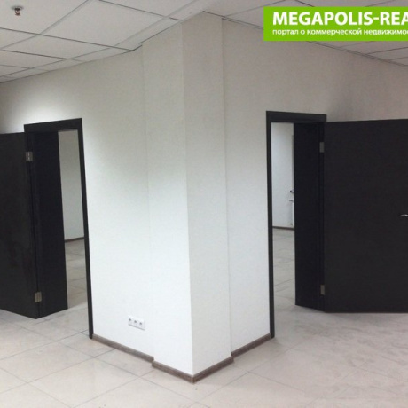 Фотография Продажа офисных и торговых помещений 20-140 кв.м. - фото 4