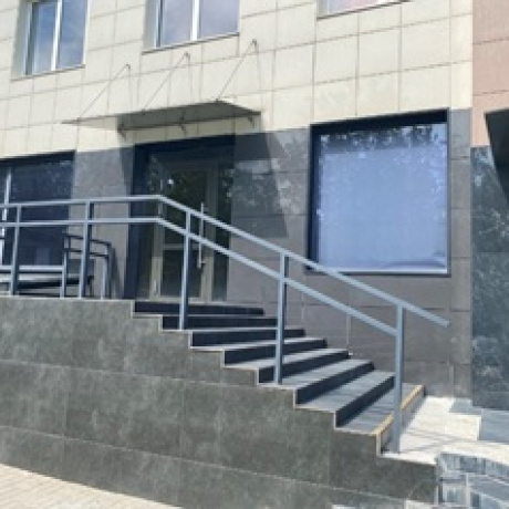 Фотография Аренда помещения 288 кв.м под магазин, офис продаж, шоурум - фото 2