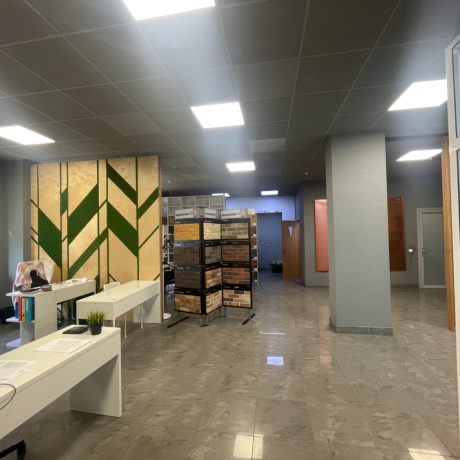 Фотография Офис 155 кв.м с качественным ремонтом в центре - фото 2