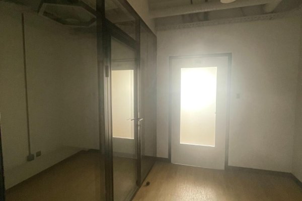 Аренда качественного офиса 300 кв.м возле м.Каменная Горка - фото 9