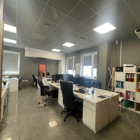 Фотография Офис 155 кв.м с качественным ремонтом в центре - фото 3