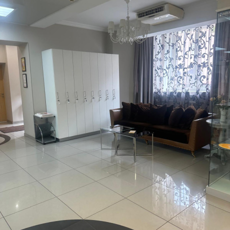 Фотография Продажа помещения 200,7 кв.м в центре - фото 5