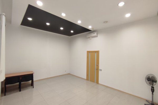 Офис 66,7 кв.м (три кабинета) в центре, метро - фото 4