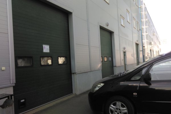 Продажа склада 945,9 кв.м возле МКАД, офисы, торговые, м.Могилевская - фото 1