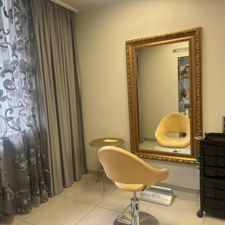 Фотография Продажа помещения 200,7 кв.м в центре - фото 4