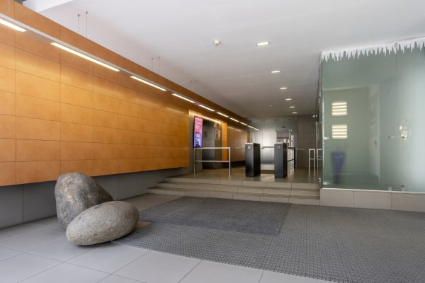 Офис 66,7 кв.м (три кабинета) в центре, метро - фото 9