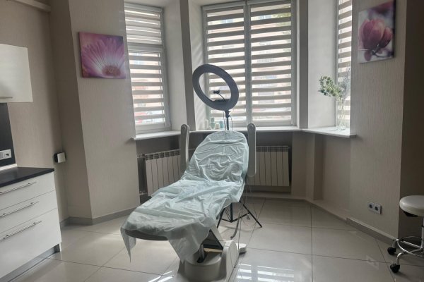 УНИКАЛЬНОЕ ПРЕДЛОЖЕНИЕ! Продажа помещения 200,7 кв.м в центре по сниженной цене! - фото 9