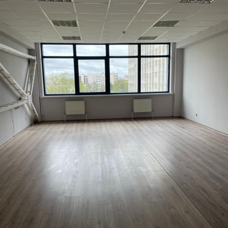 Фотография Аренда офисов 104 и 180 кв.м в БЦ Терминал - фото 3