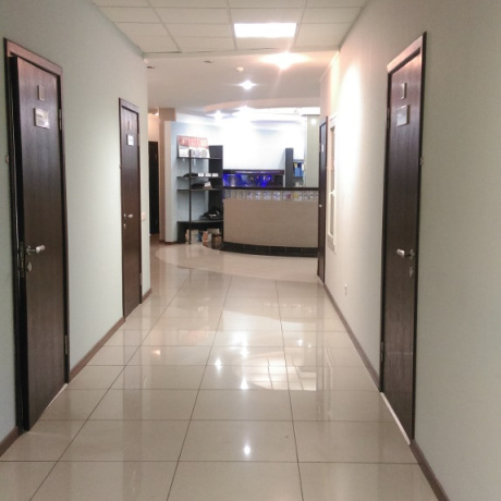 Фотография Аренда офисов 711 кв.м, этаж для всей компании, 14 помещений - фото 2