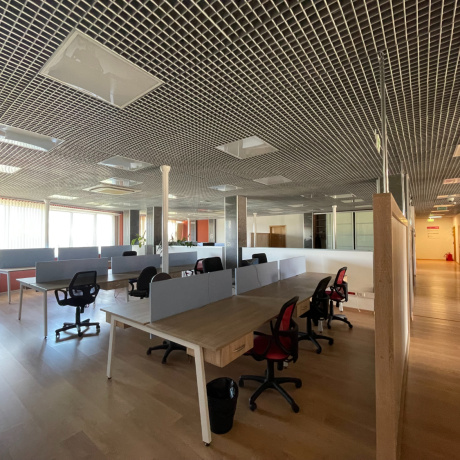 Фотография Аренда офисов 624,4 кв.м, в БЦ &laquo;Порт&raquo;, изолированный этаж, метро - фото 1