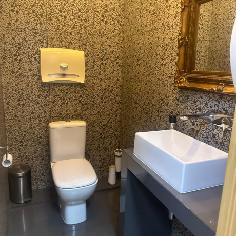 Фотография Продажа помещения 200,7 кв.м в центре - фото 5