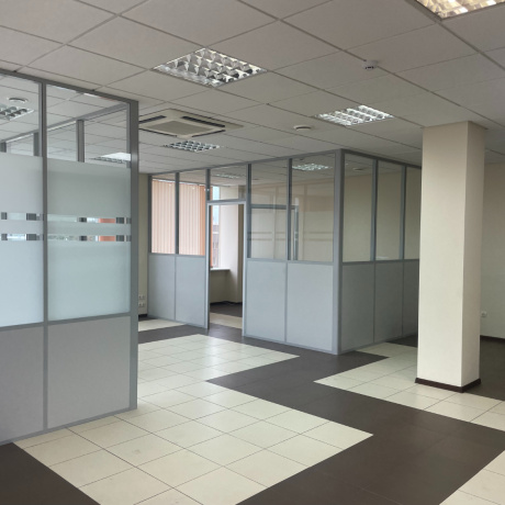 Фотография Аренда офиса 75 кв.м в БЦ Империал, разделен на 4 помещения - фото 4