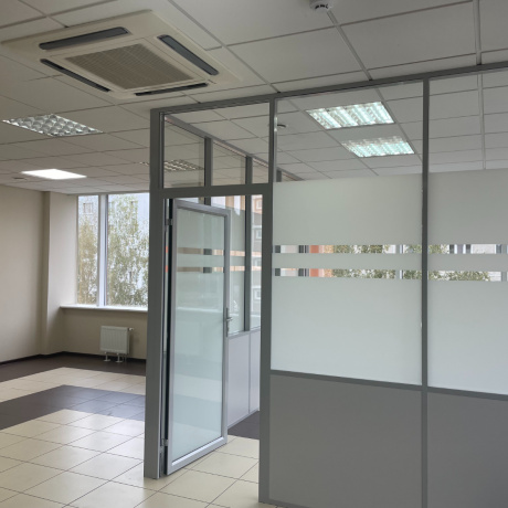 Фотография Аренда офиса 75 кв.м, разделен на 4 помещения, в современном БЦ &laquo;Империал&raquo; - фото 6