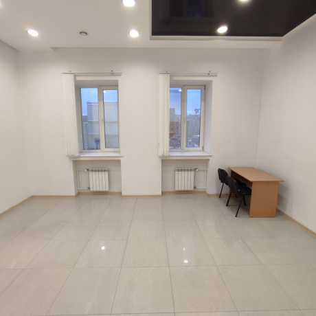 Фотография Офис 66,7 кв.м (три кабинета) в центре, метро - фото 1