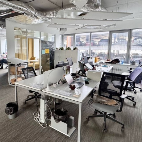 Фотография Сдаются в аренду офисы от 625 кв.м до 1300 кв.м в престижном бизнес-центре &laquo;Академия&raquo; - фото 1