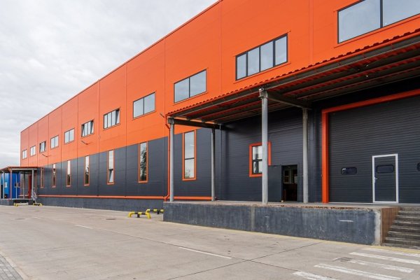 Склад 1380 кв.м с отоплением и рампой - фото 1