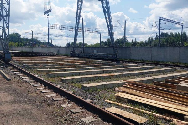 Открытая площадка асфальтированная. Площадка под козловым краном - фото 4