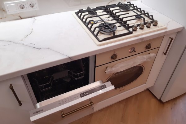 2-комнатная квартира по адресу ЗАХАРОВА, 23 - фото 4