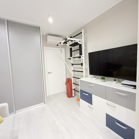 Фотография 3-комнатная квартира по адресу ПОБЕДИТЕЛЕЙ, 123 - фото 11