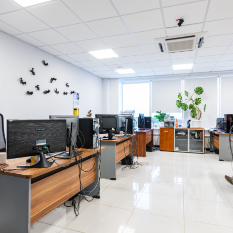 Фотография Светлые офисы (от 33 м2 до 85 м2) с панорамным видом на лес в БЦ &laquo;Империал&raquo; - фото 4