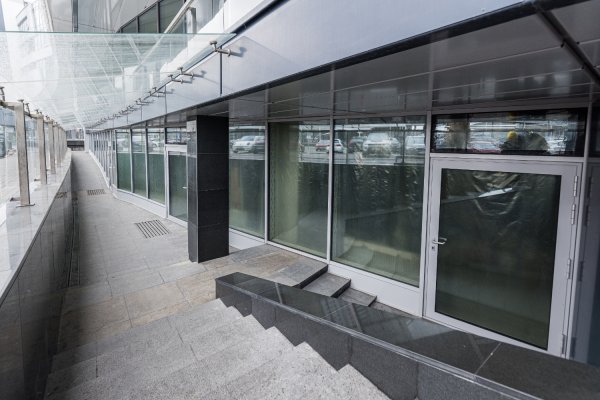 Торговое помещение / премиум-шоурум (174,5 м&sup2;) с отдельными входами в БЦ &laquo;Ривьера Плаза&raquo; - фото 17