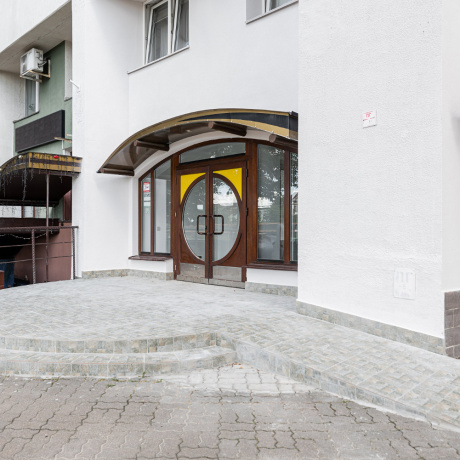 Фотография Торговое помещение 320 м2 Open-space с двумя отдельными входами - фото 1