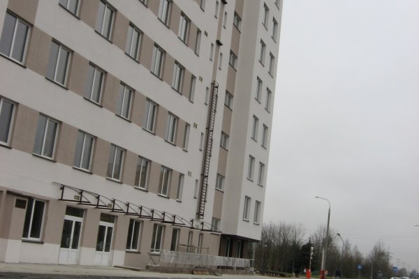 Офис (56.7 кв.м.) в аренду в БЦ "Парк"с панорамным видом на водно-парковую зону  - фото 1