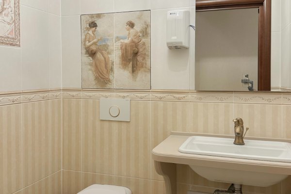 Сдается офис на первом этаже с отдельным входом в Б/Ц - фото 18