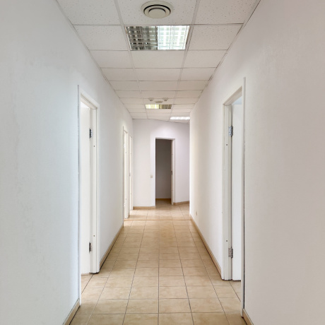 Фотография Продаётся офис 204,5 м&sup2; в бизнес-центре &laquo;Немига-Сити&raquo; - фото 3