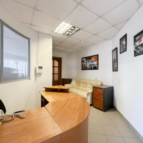 Фотография Офис 30,7 м2 в аренду недалеко от центра в Советском районе - фото 1