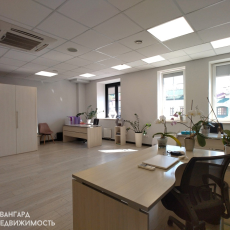Фотография Продажа офиса 48,3 м&sup2; в центре г. Минска (ул. Зыбицкая, 4) - фото 3
