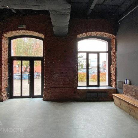 Фотография Аренда торгового помещения 39,9 м&sup2; на ул. Октябрьская - фото 3