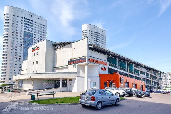 Машиноместо в отличной локации в паркинге на Притыцкого 158А - фото 1