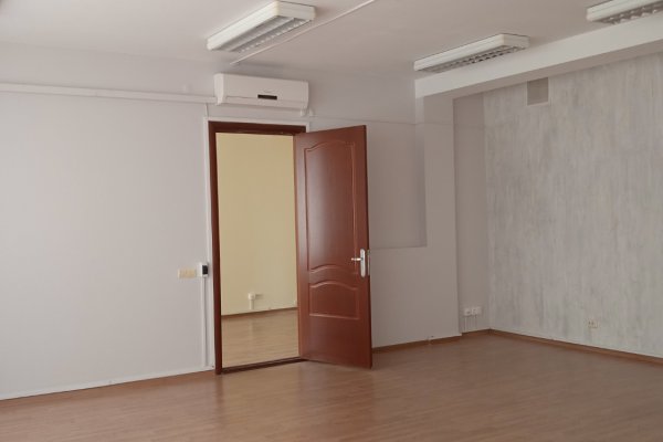 Сдаются офисные помещения 284 м.кв. - фото 3